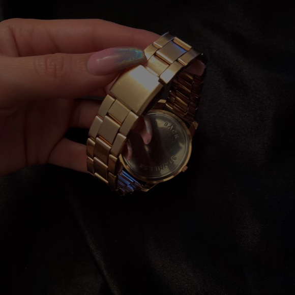 Michael Kors rose gold watch - Picture 5 of 5